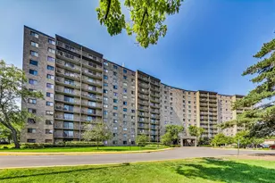 6340 Americana Dr, Willowbrook, IL 60527 - Photo 1