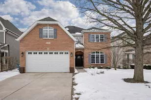 146 N Walnut St, Elmhurst, IL 60126 - Photo 1