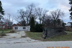 106 Teeway St, Joliet, IL 60435 - Photo 1