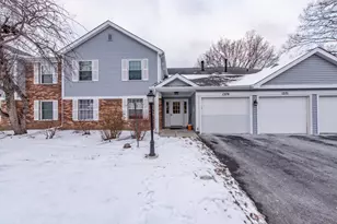 1367 Stratford Dr, Gurnee, IL 60031 - Photo 1