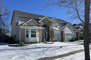 18627 W Lazy Acre Rd, Lake Villa, IL 60046 - Photo 1