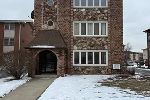 10320 Mansfield Ave, Oak Lawn, IL 60453 - Photo 1