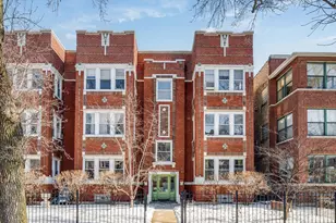4451 N Beacon St, Chicago, IL 60640 - Photo 1