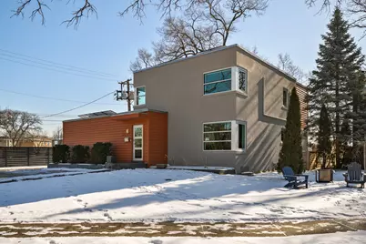 525 Berkeley Road, Riverside, IL 60546 - Photo 1