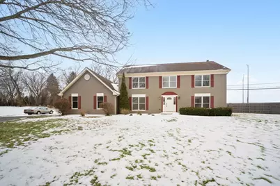 747 Jamestowne Court, Sleepy Hollow, IL 60118 - Photo 1