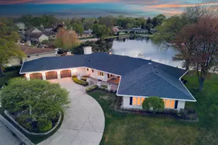 1990 Berry Ln, Des Plaines, IL 60018 - Photo 1