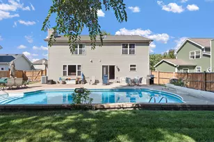 802 Joanne Dr, Minooka, IL 60447 - Photo 1