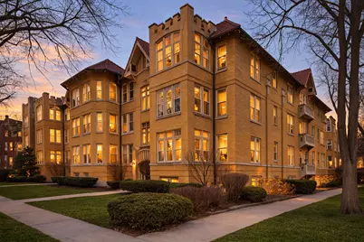 38 Washington Boulevard #1, Oak Park, IL 60302 - Photo 1