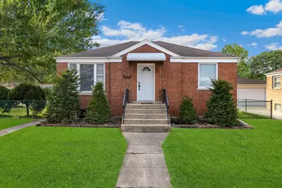 70 N Laverne Avenue, Hillside, IL 60162 - Photo 1