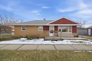 7800 New Castle Ave, Burbank, IL 60459 - Photo 1