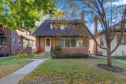 1421 W Juneway Terrace, Chicago, IL 60626 - Photo 1