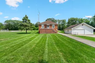500 Clinton St, Lockport, IL 60441 - Photo 1