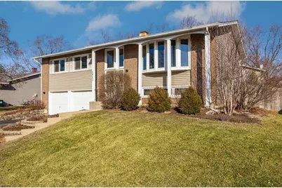 2422 Stonewall Avenue, Woodridge, IL 60517 - Photo 1