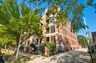 4029 S Ellis Ave, Chicago, IL 60653 - Photo 1