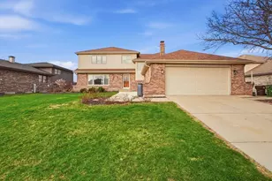 16236 Princeton Ave, Tinley Park, IL 60477 - Photo 1