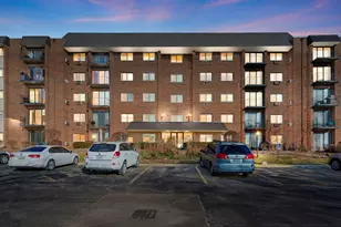 4711 Saint Joseph Creek Dr, Lisle, IL 60532 - Photo 1