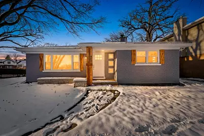 9624 W Shore Drive, Oak Lawn, IL 60453 - Photo 1