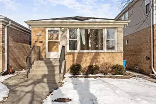 7230 W Greenleaf Ave, Chicago, IL 60631 - Photo 1