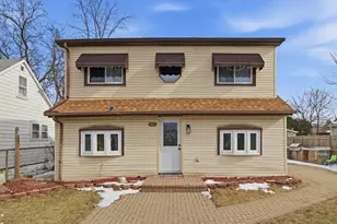 4815 S Lotus Ave, Chicago, IL 60638 - Photo 1