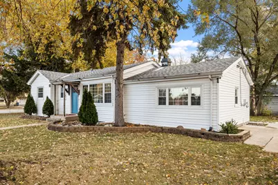 8602 S Oak Park Avenue, Burbank, IL 60459 - Photo 1