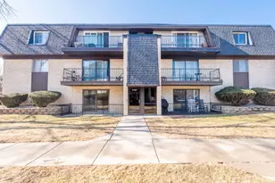 11107 S 84th Ave, Palos Hills, IL 60465 - Photo 1