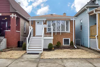 4533 N Keystone Avenue, Chicago, IL 60630 - Photo 1