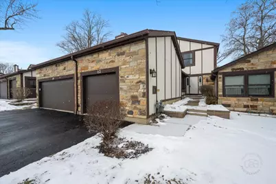 63 White Oak Circle #63, Saint Charles, IL 60174 - Photo 1