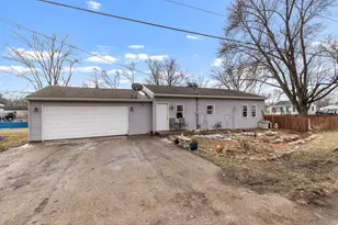 701 Salmon Ave, South Beloit, IL 61080 - Photo 1