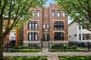 1617 W Barry Ave, Chicago, IL 60657 - Photo 1