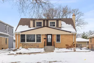 956 S Cadwell Avenue, Elmhurst, IL 60126 - Photo 1