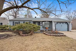 1405 Robinwood Dr, Aurora, IL 60506 - Photo 1