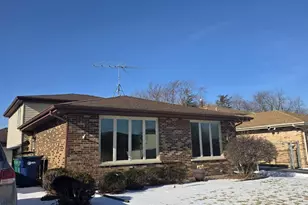 7544 Mason Ave, Burbank, IL 60459 - Photo 1