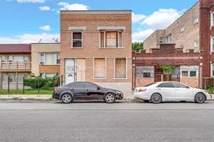 3024 E Cheltenham Pl, Chicago, IL 60649 - Photo 1