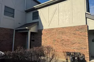 208 Queens Cove, Barrington, IL 60010 - Photo 1