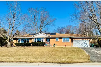 465 Poplar Avenue, Antioch, IL 60002 - Photo 1