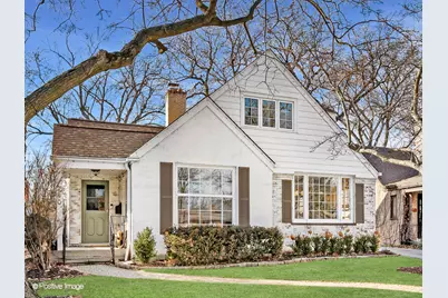 740 S Ashland Avenue, La Grange, IL 60525 - Photo 1