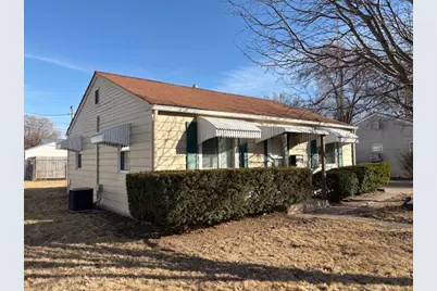 968 40th Street, Moline, IL 61265 - Photo 1