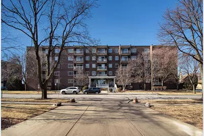 900 Center Street #3A, Des Plaines, IL 60016 - Photo 1