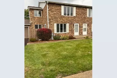 260/262/264/266 Paddock Circle, Glendale Heights, IL 60139 - Photo 1