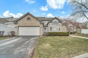 91 Manchester Dr, Buffalo Grove, IL 60089 - Photo 1