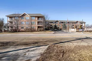 10 N Gilbert St, South Elgin, IL 60177 - Photo 1