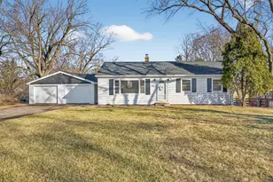 582 Hitchcock Ave, Lisle, IL 60532 - Photo 1