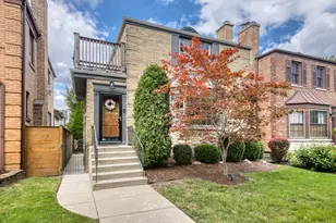 6056 N Keeler Ave, Chicago, IL 60646 - Photo 1
