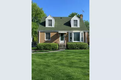 215 N Main Street, Mount Prospect, IL 60056 - Photo 1