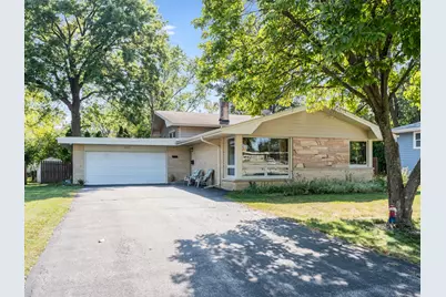 316 Sycamore Drive, Naperville, IL 60540 - Photo 1