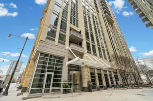 700 N Larrabee St, Chicago, IL 60654 - Photo 1