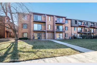 720 N Briar Hill Lane #5, Addison, IL 60101 - Photo 1