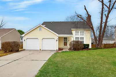 936 Hawthorne Drive, Crystal Lake, IL 60014 - Photo 1