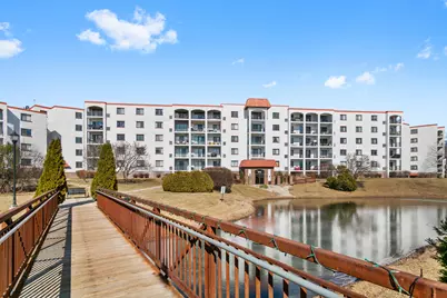 375 Plum Creek Drive #108, Wheeling, IL 60090 - Photo 1