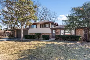 6429 W 114th St, Worth, IL 60482 - Photo 1